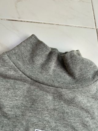 Sudadera Levi's gris cuello alto