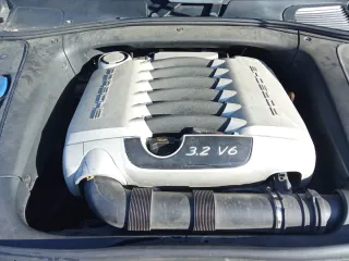 PORSCHE CAYENNE 3.2 v6 250cv