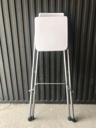 Taburete alto de cocina