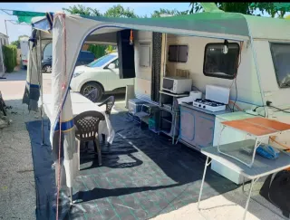 Caravana menos 750kg con aire acondicionado