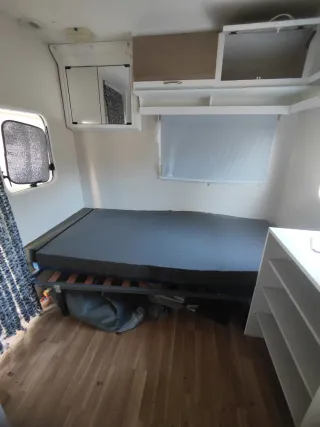 Caravana menos 750kg con aire acondicionado