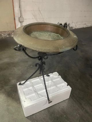 Fornace in rame con supporto in ferro battuto