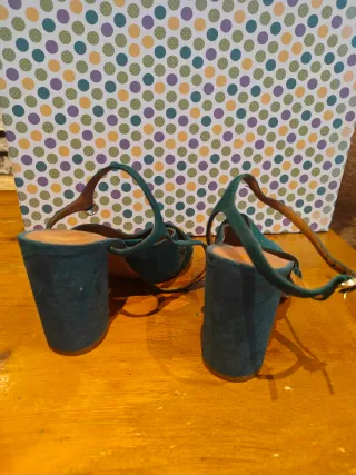Sandalias de tacón verde azulado