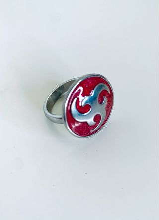 Anillo Diseño Tribal Rojo y Plateado