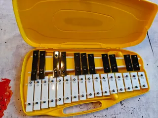 Carillón infantil 2+ octavas