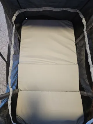 Cuna de viaje AeroMoov fácil montaje