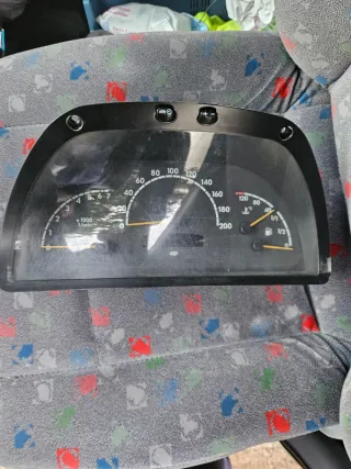 Cuadro instrumentos Mercedes Vito W638