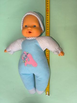 Muñeco bebé blandito con sonido