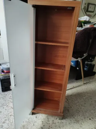 Mueble auxiliar madera y cristal