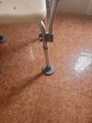 Silla de ducha ajustable