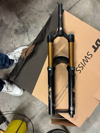 Fox 38 Factory Kashima Grip 2