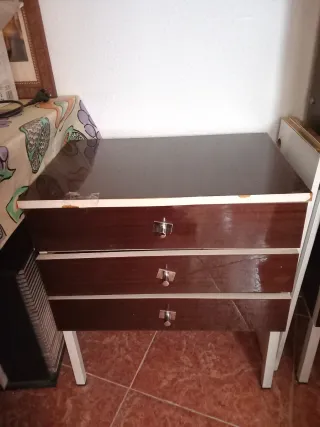 Conjunto Mueble-Bar, Mesilla y Armario Vintage