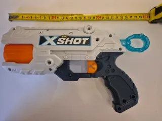 Pistola XShot Zuru