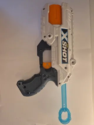 Pistola XShot Zuru