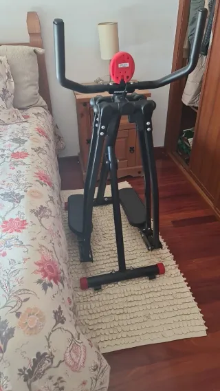 Máquina elíptica nueva y cómoda