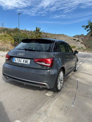 Audi A1 1.4 TDI 90cv Auto. S Line Adrenalin