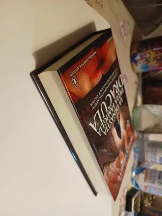 Libro "La dinastia della famiglia Dracula"