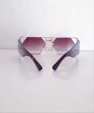 GAFAS UNISEX DE LUJO NUEVO A ESTRENAR