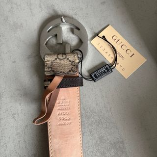 Cinturón Gucci GG Hebilla Plata Marrón