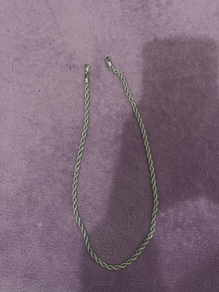 Cadena estilo soga plateada