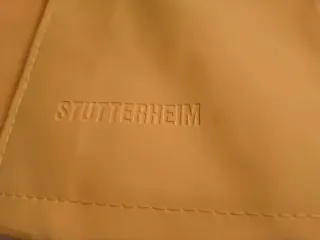 Chubasquero Noruego Stutterheim Raincoat  Amarillo