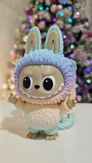 Portapenne Labubu effetto vimini