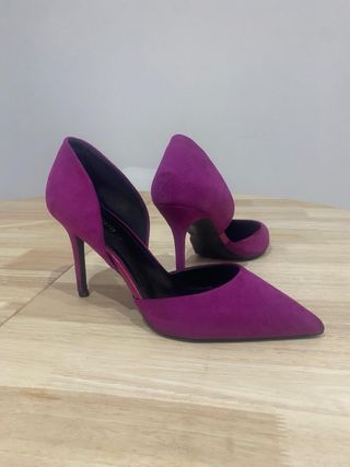 Zapatos de tacón morados