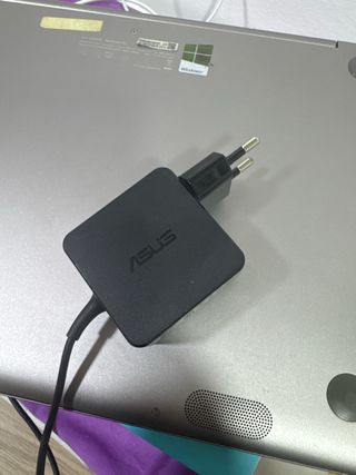 Portátil Asus i5 Ultraligero 8GB RAM 256GB M.2