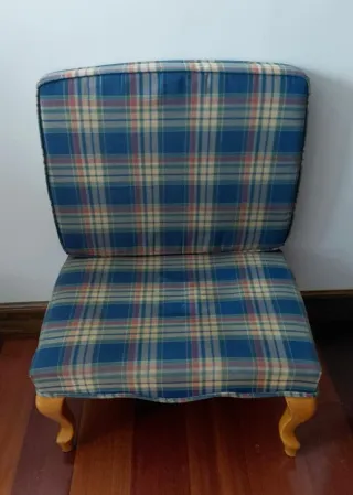 Puf tapizado tela escocesa
