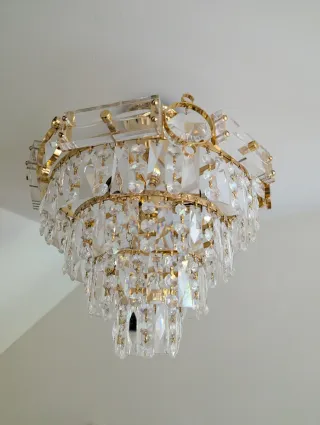 Lámpara de techo cristal y metal dorado