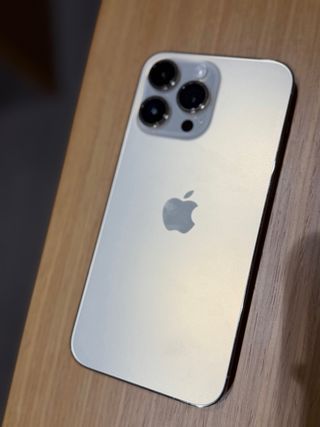 iPhone 14 Pro Max Dorado