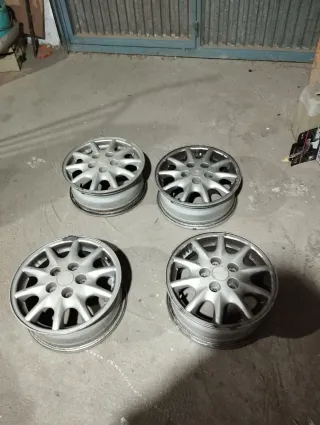 Llantas Daewoo Leganza (4 unidades)