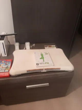 Consola Nintendo Wii Blanca + Accesorios y Juegos