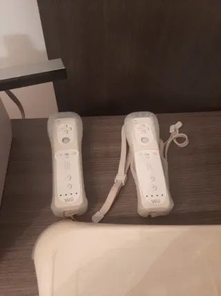 Consola Nintendo Wii Blanca + Accesorios y Juegos