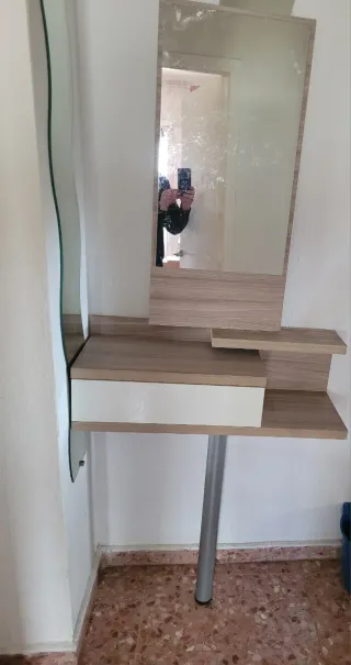 URGE. Mueble de entrada madera y metal con espejo