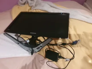 Pantalla Samsung Negra y Roja