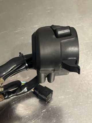 Piña Izquierda Kymco Superdink 300i