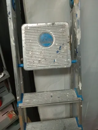 Escalera de aluminio Rolser