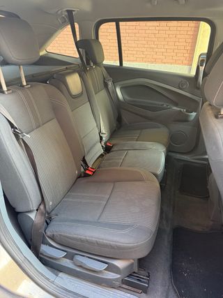 Ford Grand C-MAX 2011