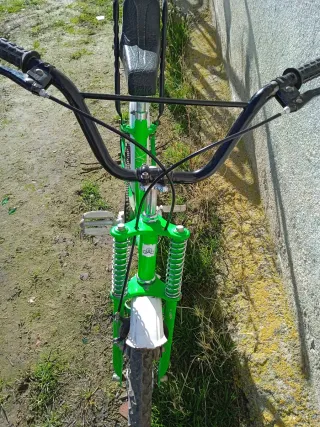 Bicicleta verde infantil.g.a.c.motoreta