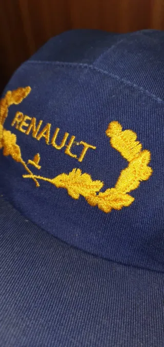 Gorra de invierno azul y marrón