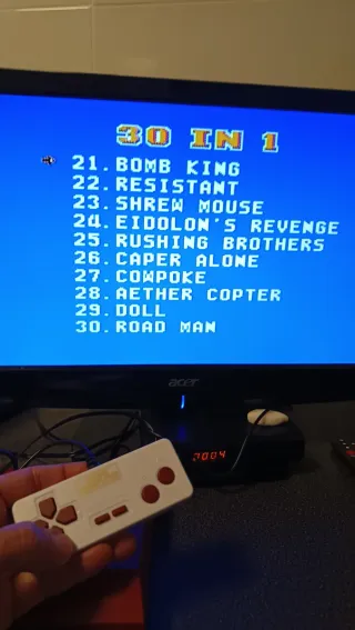 Consola Retro Famicom 30 Juegos Integrados