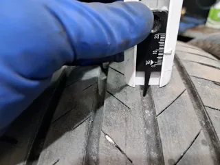 4 Neumáticos 235/35R19 101V