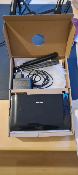 Router 4G LTE D-Link N300