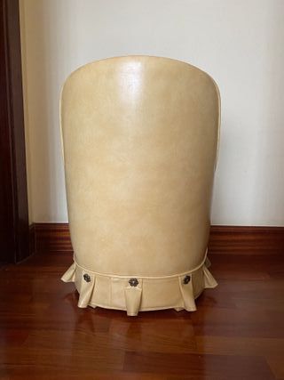 URGE! Butaca descalzadora con almacenaje