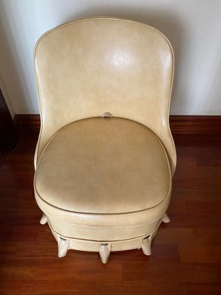 URGE! Butaca descalzadora con almacenaje