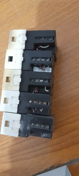 Espansione zone allarme ed inseritori Elkron MP200