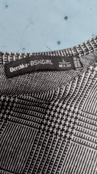 Mono corto elegante y cómodo