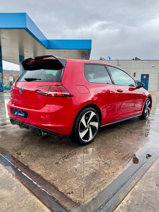 Volkswagen Golf GTI 2.0 TSI 220cv DSG 2013