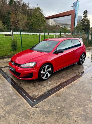 Volkswagen Golf GTI 2.0 TSI 220cv DSG 2013